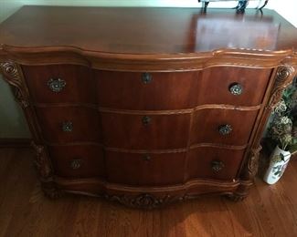 PULASKI 3 Drawer Chest