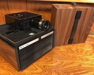 Bell and Howell Slide Cube slide projector