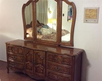 Beautiful Dresser Stanley Furniture