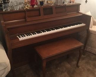 Beautiful Lowrey Piano