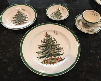 Spode Christmas Tree 5 piece place setting (8 total)
