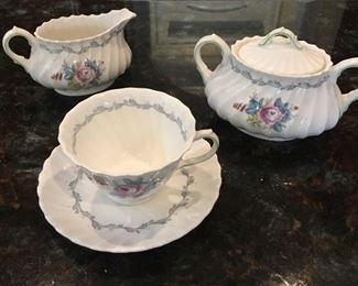 Royal Doulton, The Chelsea Rose covered sugar, creamer, tea cup and saucer