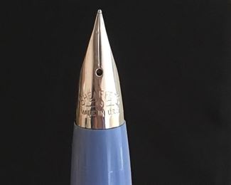 Detail view of pen tip