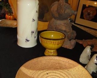 Pottery Plate w/ Frogs, Pottery Nightlight