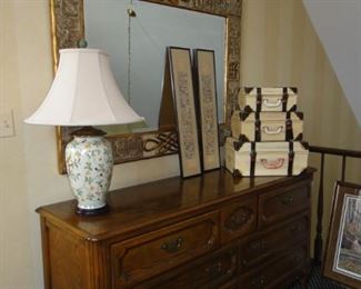 Baker, Chest/Dresser, Large mirror