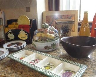 Kitchen Serving Pieces