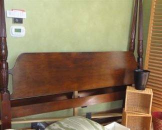 4 poster bed, King Size