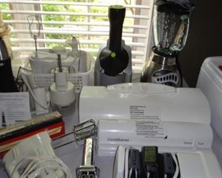 Small Kitchen appliances, kitchen gadgets