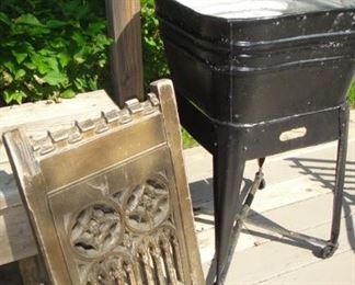 Vintage wash stand / drink cooler,