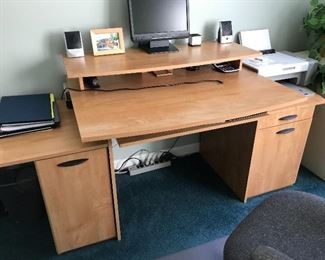 Maple Computer Desk