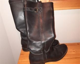 Women's leather boots size 9