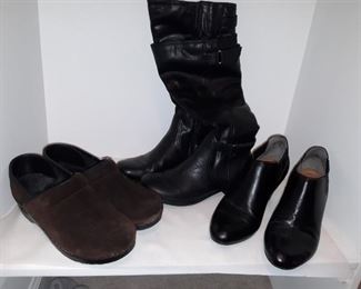 Women's shoes boots size 9