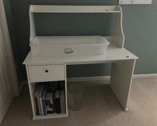 White Wooden Bedroom Desk