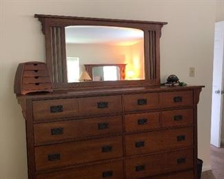 Bassett bedroom set available for resale