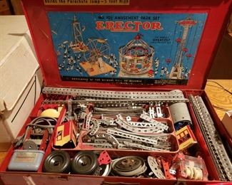 Fine old Erector Set - Complete