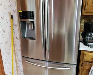 3 yr old Samsung Refrigerator