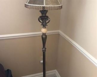 Floor lamp