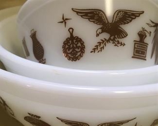 Set of 3 nesting bowls "Early America" by Pyrex