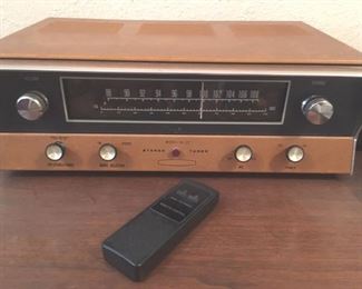 Tube stereo tuner by Heathkit, Model AJ-12