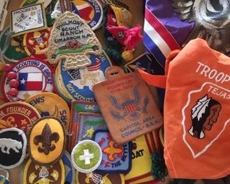 Assorted Scouts badges and neckerchiefs