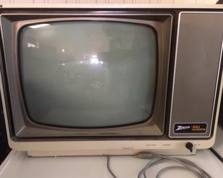 Zenith monochrome video monitoring system by Zenith, with manual
