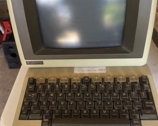 HP 2382A data terminal with keyboard, introduced in 1981, obsolete by January of 1985.