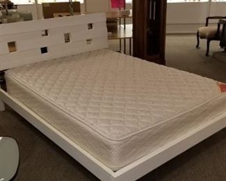 Really nice Queen size bed