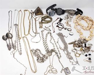191:
Assorted Costume Jewelry and Watches, collectors spoons
Several lovely pieces are here in this assortment of gold and silver jewelry, rings, chains, necklaces, watches, collectors spoons. Something for everyone in this lot.
J2 1/3, J4, J5