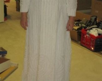 CHENILLE ROBE 