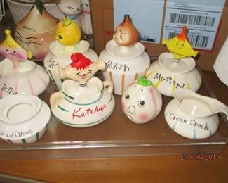 HOLT HOWARD PIXIE WARE CONDIMENT SET