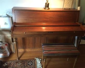 Baldwin piano $100 Good condition just looking for a good home