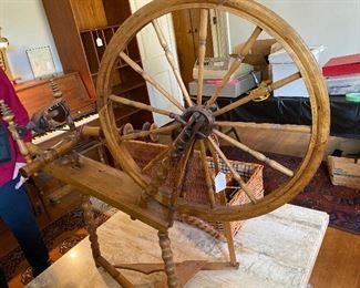 Antique spinning wheel