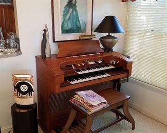 Thomas electric organ, lamps, wall art, etc.