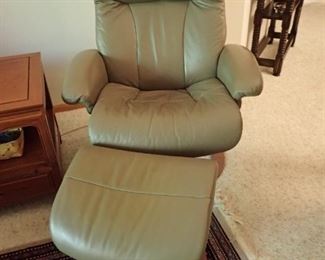 LEATHER RECLINER WITH OTTOMAN