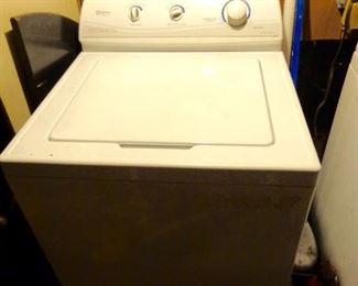 Maytag Performa heavy-duty, 10-cycle washing machine.

