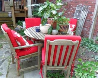 Patio set (folding table, two chairs, two arm chairs, cushions).