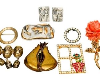 130. Mixed Lot Womens Costume Jewelry