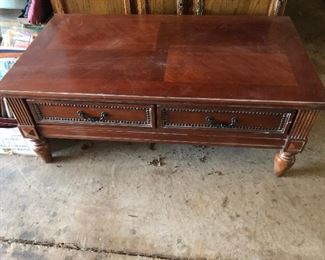 coffee table w drawers