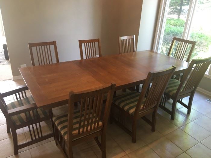 Flaky Oak Expandable Dining Room Table w/ 8 Chairs (Shown with Leaves)