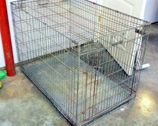 Woven Wire Dog Kennel, 31.5" x 26.5" x 42"