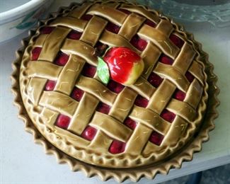 Assorted Bakeware Including Stainless Steel Baking Pans, Pyrex Dishes, Bunt Cake Pan And More