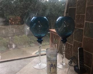 PAIR OF WINE GOBLETS