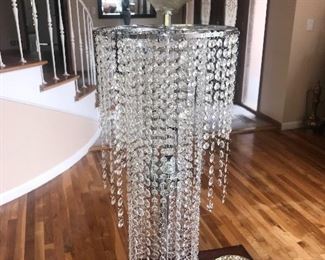 CHANDELIER STYLE SHADE TABLE LAMP