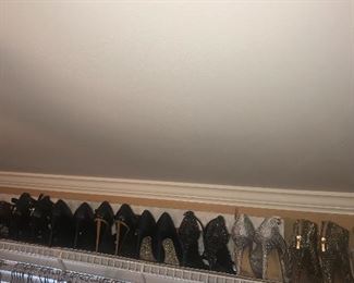 6.5 - 8.5 WOMEN’S SHOES