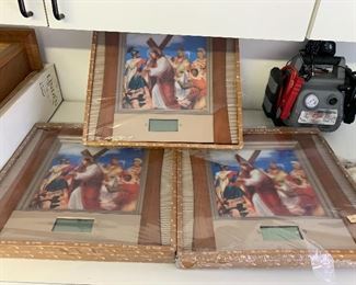 RELIGIOUS WALL CLOCKS