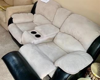 RECLINING LOVESEAT WITH CONSOLE