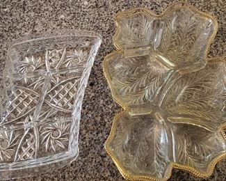 GLASS SERVING TRAYS
