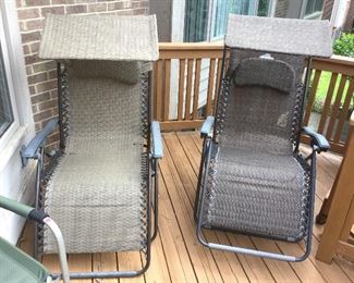 GRAVITY PATIO CHAIRS