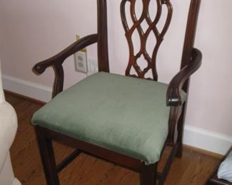 Extra arm chair