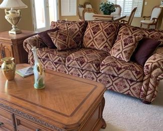 Sofa with burgundy pattern